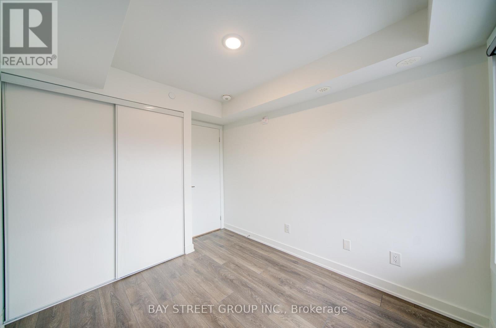 7 - 1479 O'connor Drive, Toronto, Ontario  M4B 0A7 - Photo 24 - E12938358