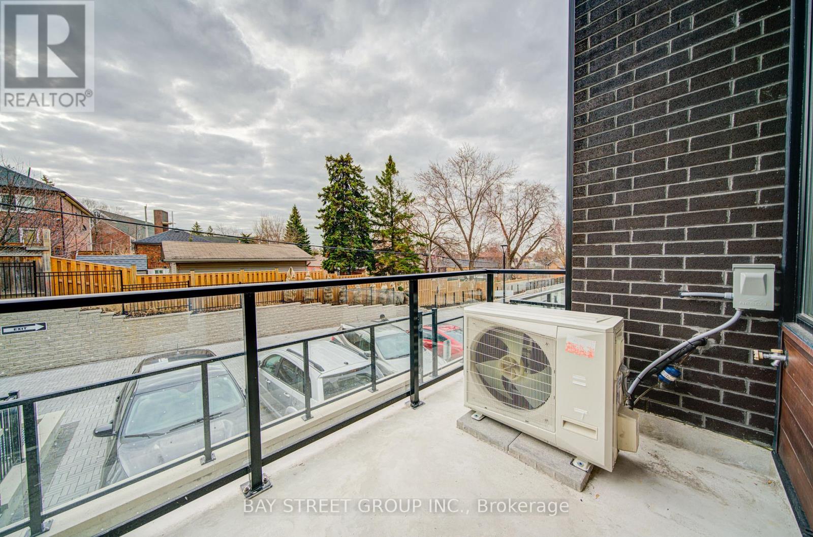 7 - 1479 O'connor Drive, Toronto, Ontario  M4B 0A7 - Photo 32 - E12938358