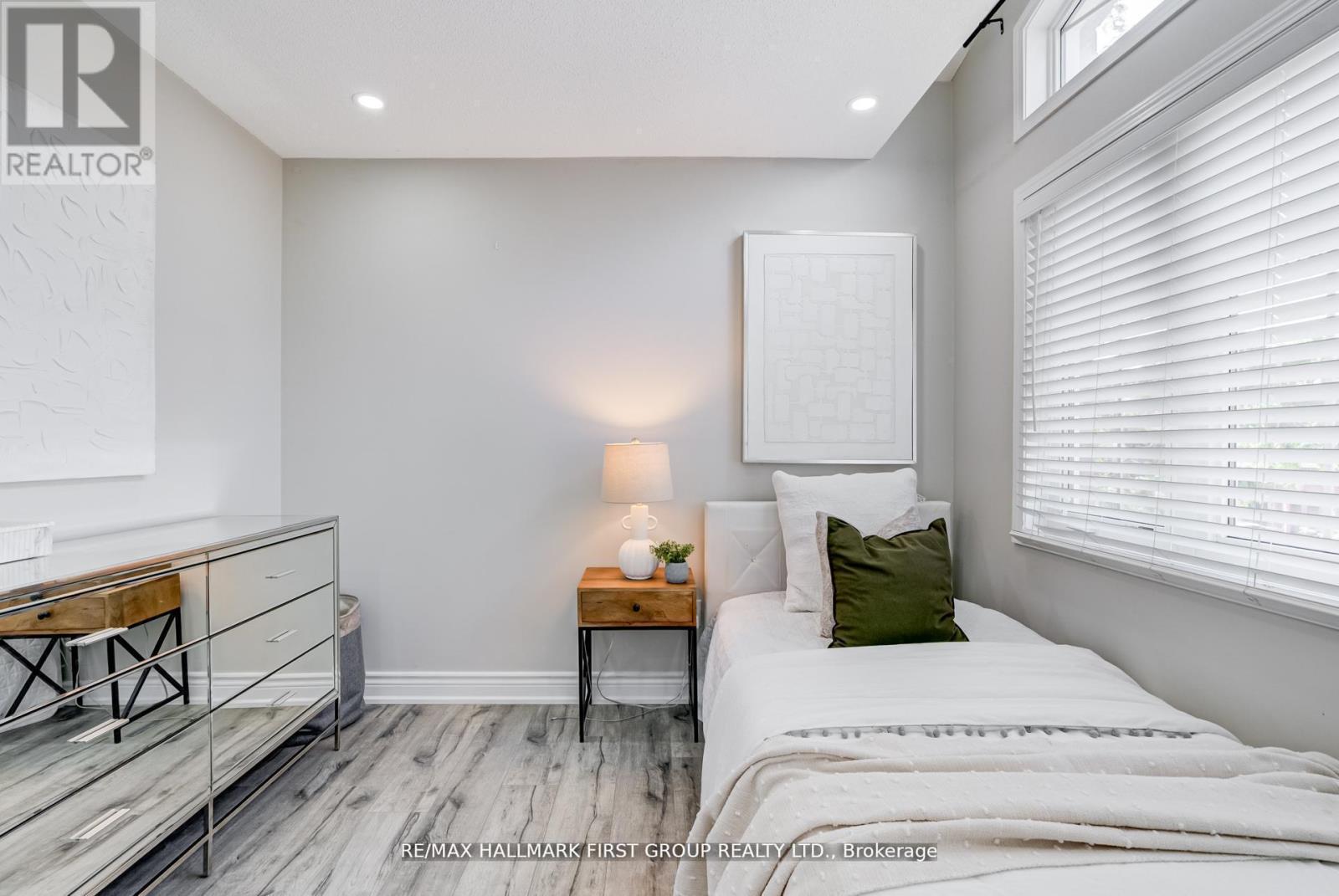 35 Elliottglen Drive, Ajax (Northeast Ajax), Ontario  L1Z 0H1 - Photo 24 - E12938364