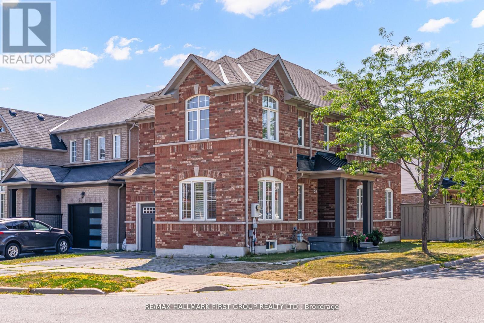 35 Elliottglen Drive, Ajax (Northeast Ajax), Ontario  L1Z 0H1 - Photo 3 - E12938364