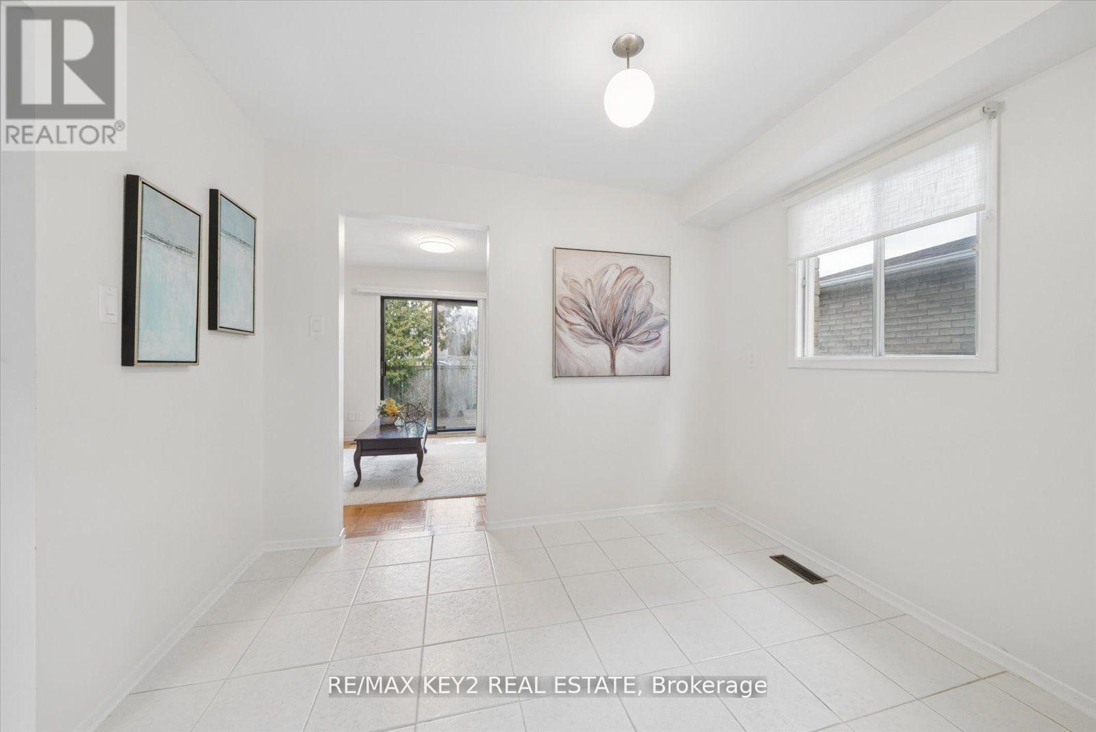 54 Silbury Drive, Toronto, Ontario  M1V 2P3 - Photo 16 - E12938408