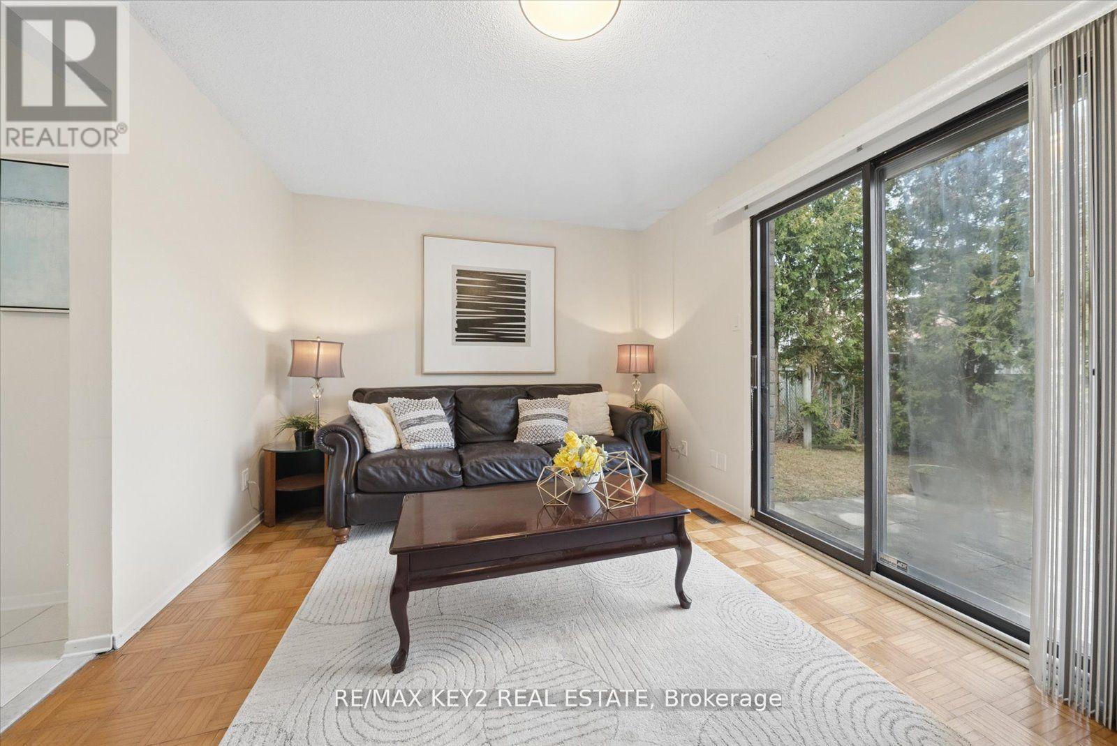 54 Silbury Drive, Toronto, Ontario  M1V 2P3 - Photo 18 - E12938408