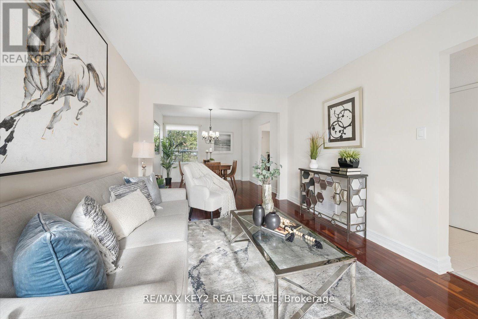 54 Silbury Drive, Toronto, Ontario  M1V 2P3 - Photo 8 - E12938408