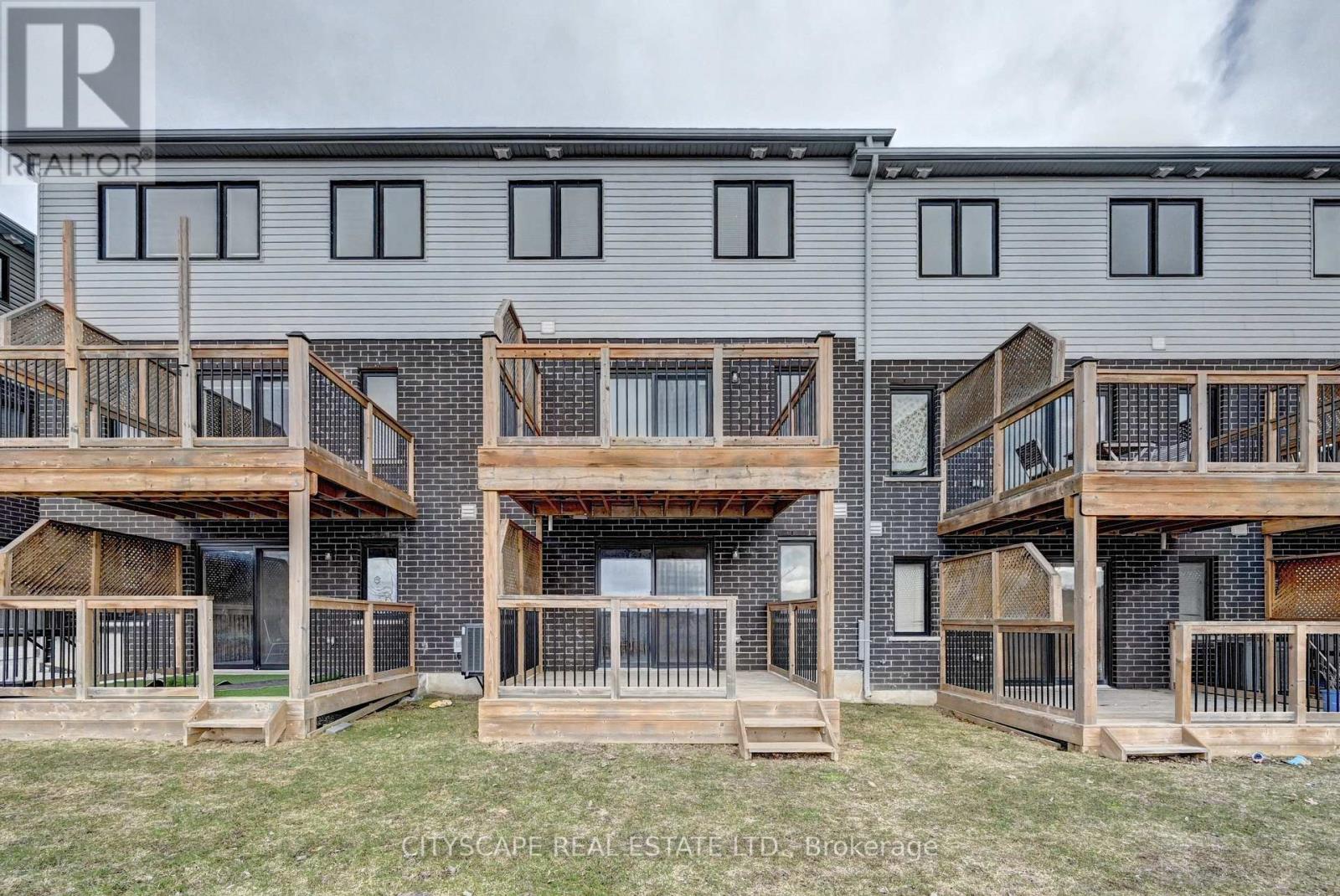 35 Woodedge Circle, Kitchener, Ontario  N2R 0P8 - Photo 41 - X12930206