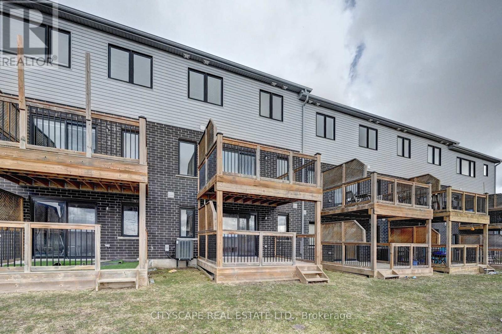 35 Woodedge Circle, Kitchener, Ontario  N2R 0P8 - Photo 42 - X12930206