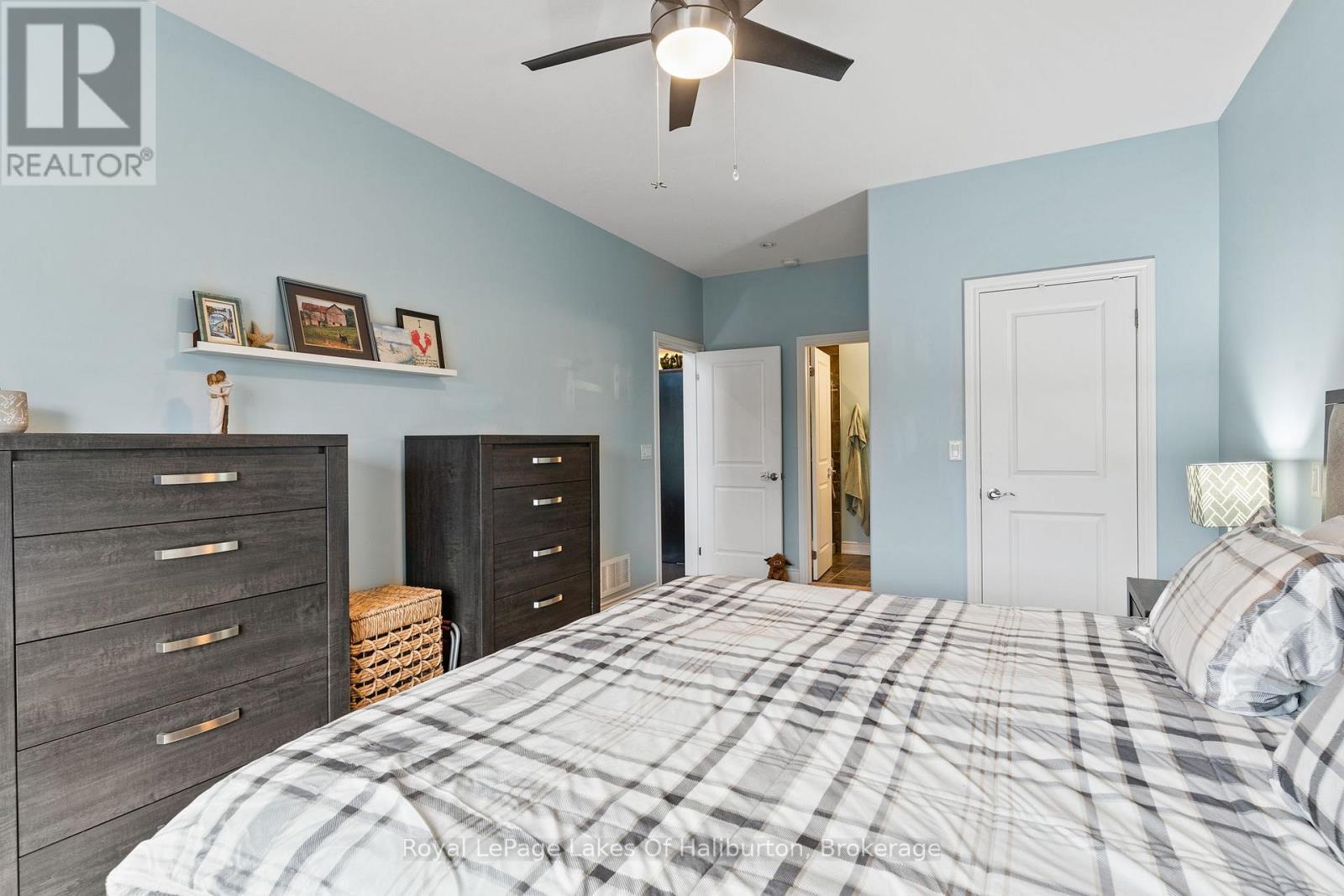 9 Webb Circle, Dysart Et Al, Ontario K0M 1S0 - Photo 17 - X12475965