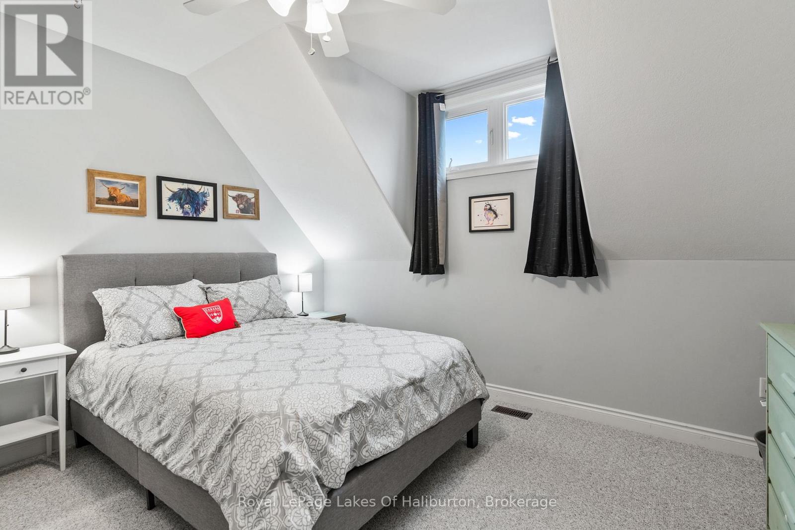 9 Webb Circle, Dysart Et Al, Ontario K0M 1S0 - Photo 24 - X12475965