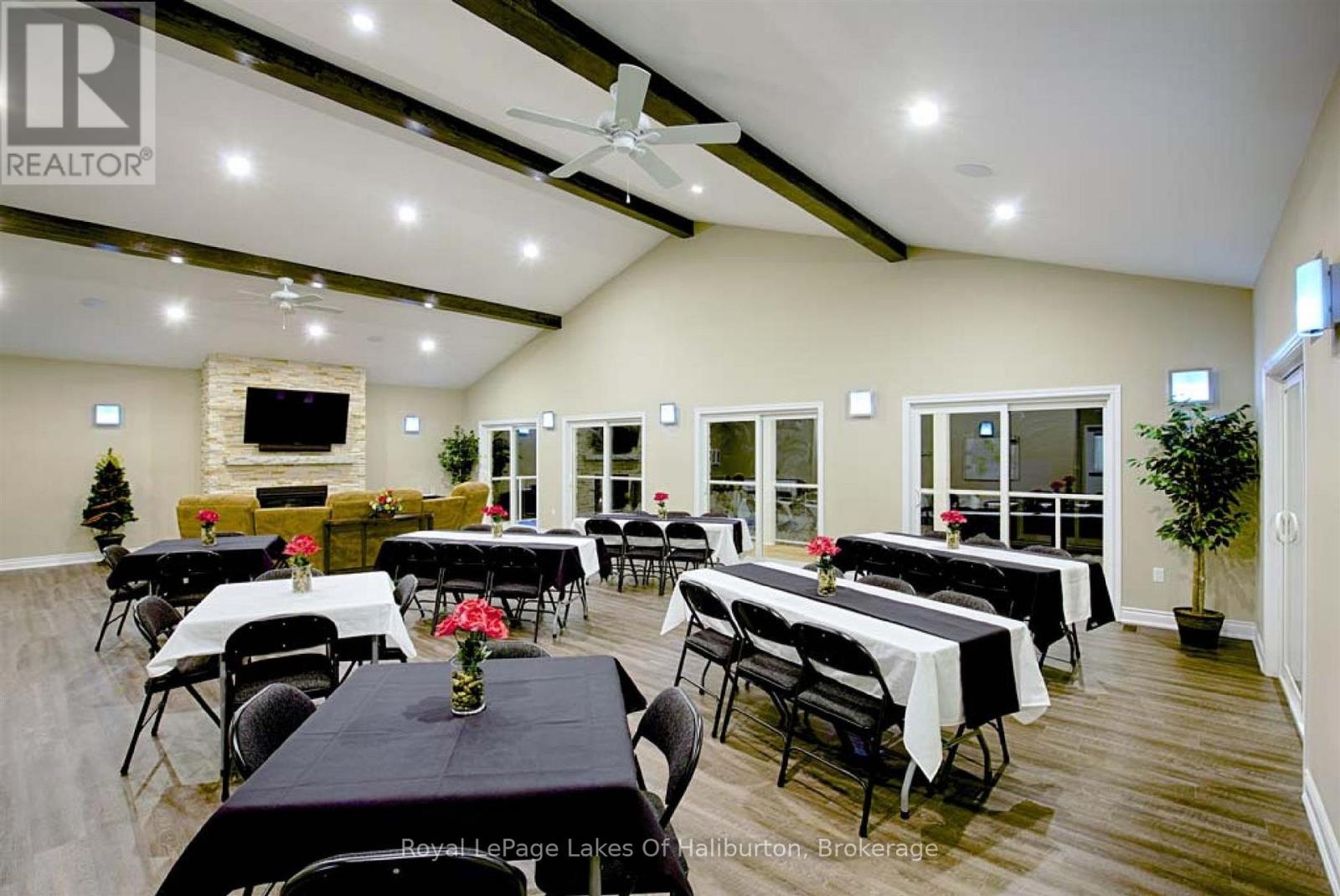 9 Webb Circle, Dysart Et Al, Ontario K0M 1S0 - Photo 42 - X12475965