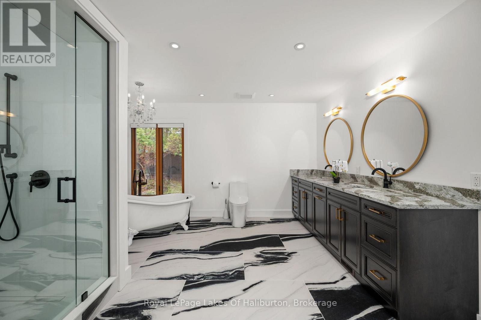 1073 Grass Lake Road, Dysart Et Al, Ontario  K0M 1S0 - Photo 24 - X12571054