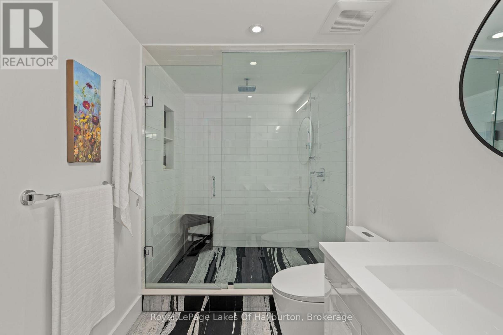 1073 Grass Lake Road, Dysart Et Al, Ontario  K0M 1S0 - Photo 26 - X12571054