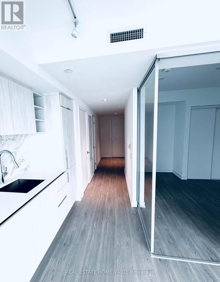 4505 - 8 Wellesley Street W, Toronto, Ontario  M4Y 0J5 - Photo 6 - C12937652