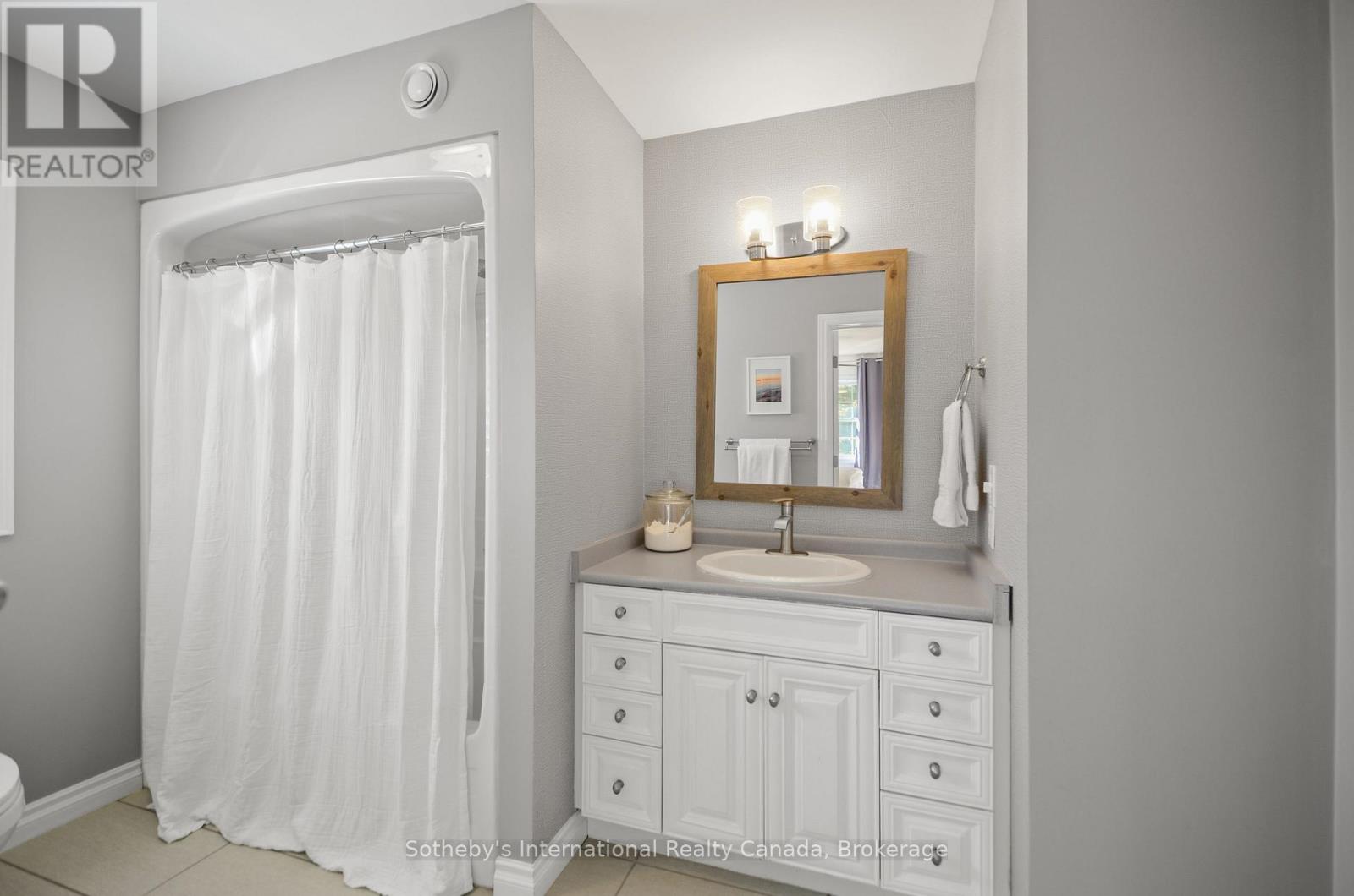 447 Union Street, Meaford, Ontario  N4L 1W7 - Photo 30 - X12855870