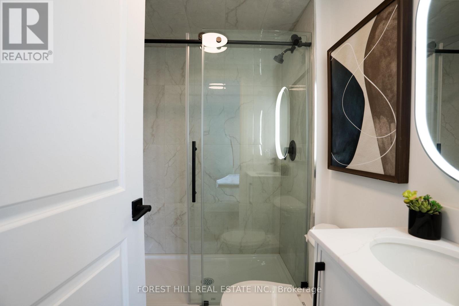 D - 279 Reiner Road, Toronto, Ontario  M3H 2M5 - Photo 33 - W12931136