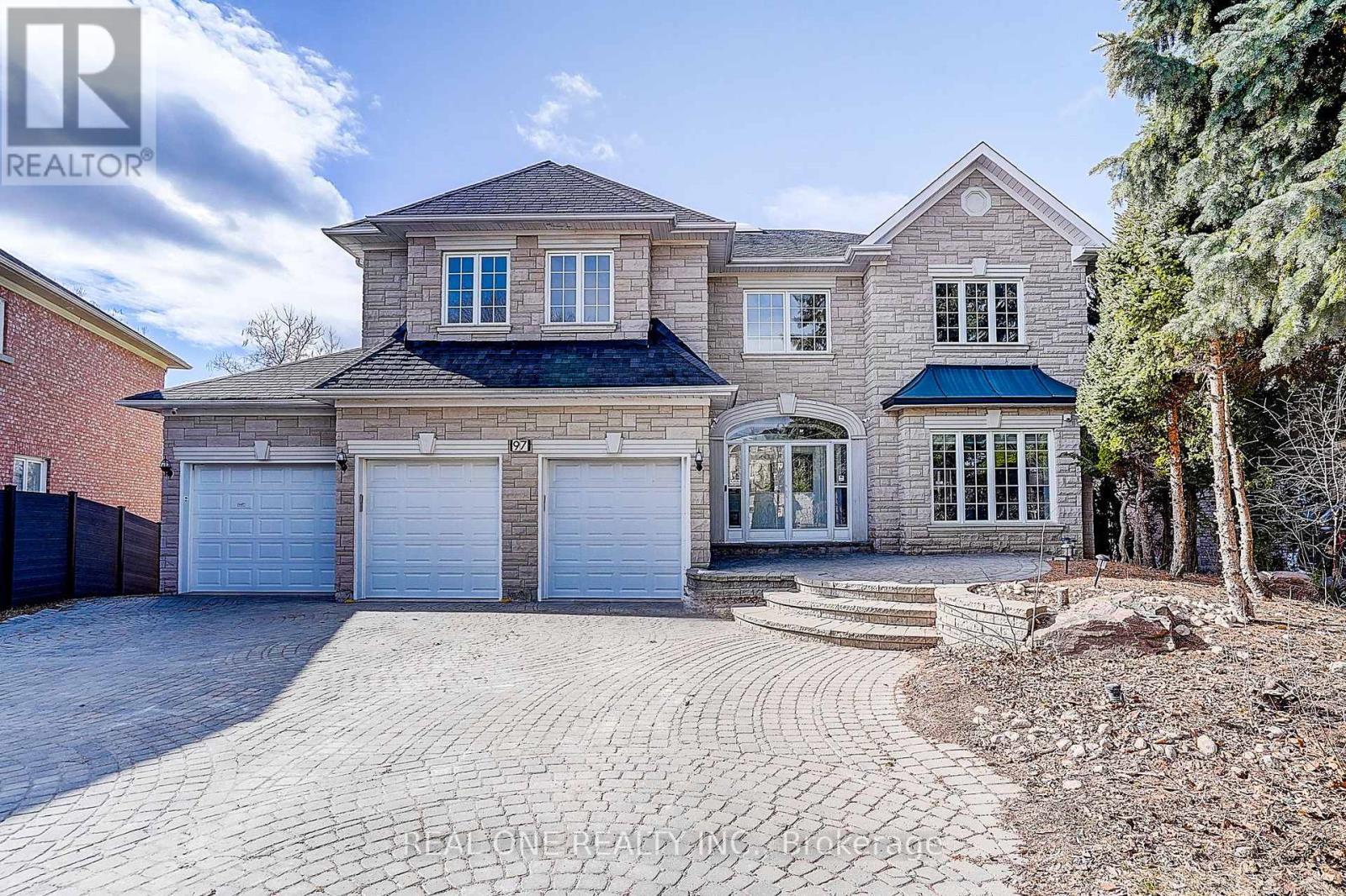 97 SPRINGBROOK DRIVE, Richmond Hill, Ontario