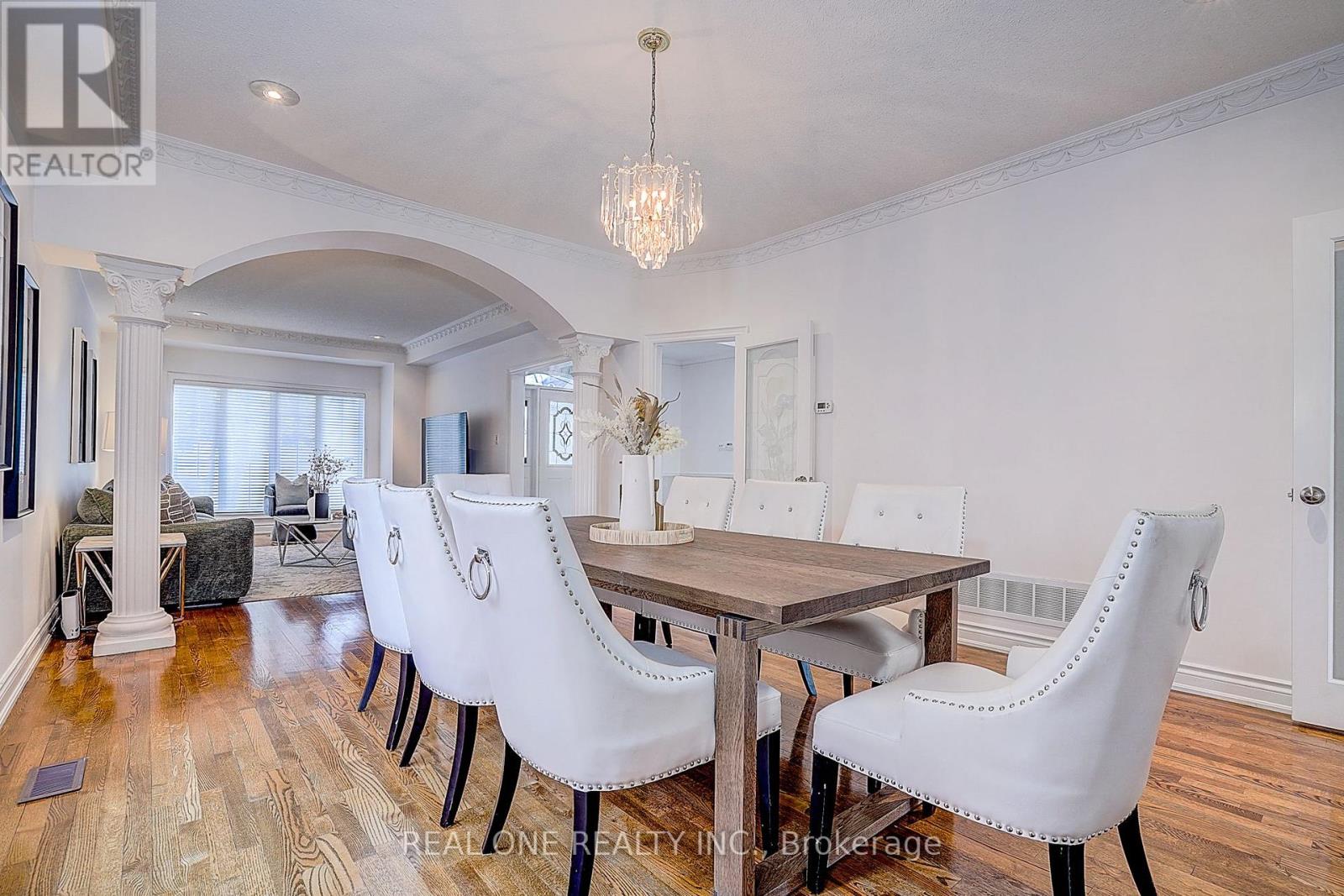 97 Springbrook Drive, Richmond Hill, Ontario  L4B 3P9 - Photo 12 - N12938328