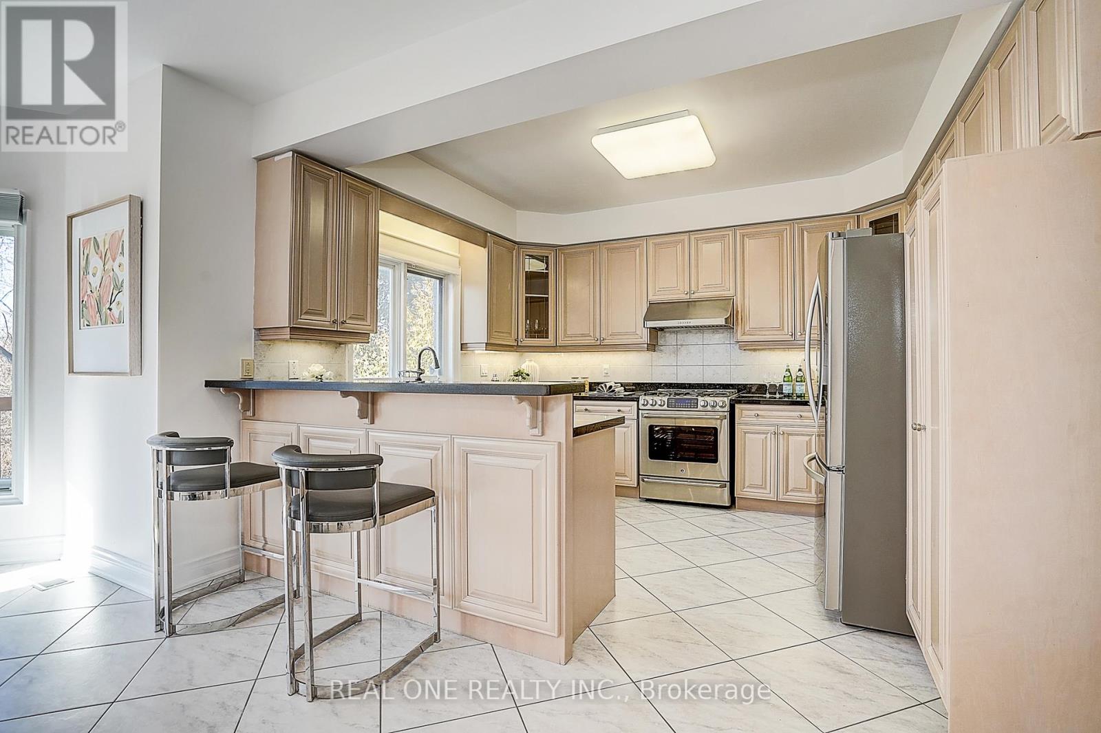 97 Springbrook Drive, Richmond Hill, Ontario  L4B 3P9 - Photo 19 - N12938328