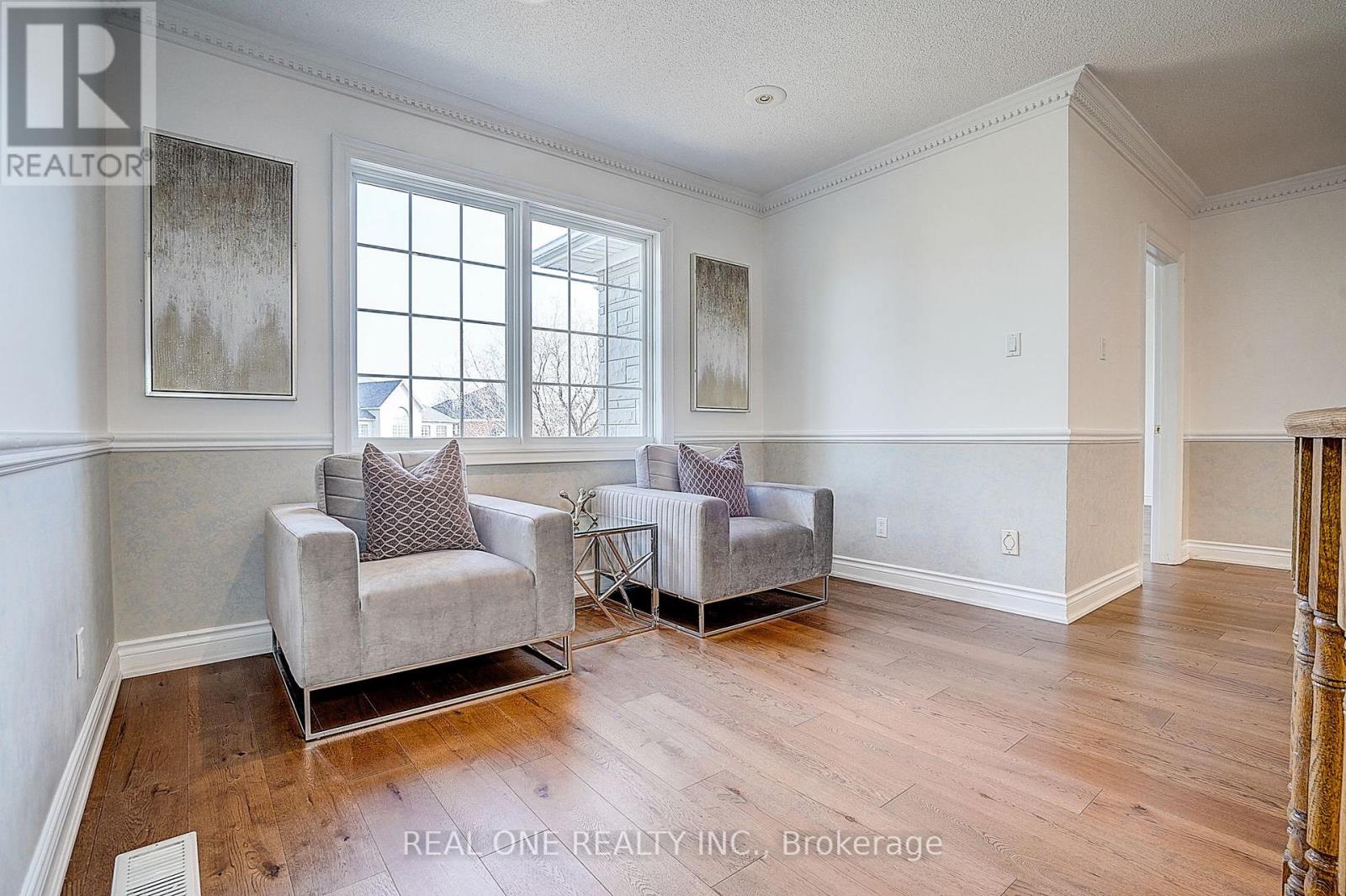 97 Springbrook Drive, Richmond Hill, Ontario  L4B 3P9 - Photo 25 - N12938328