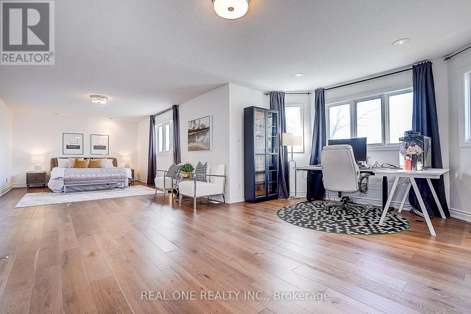 97 Springbrook Drive, Richmond Hill, Ontario  L4B 3P9 - Photo 28 - N12938328