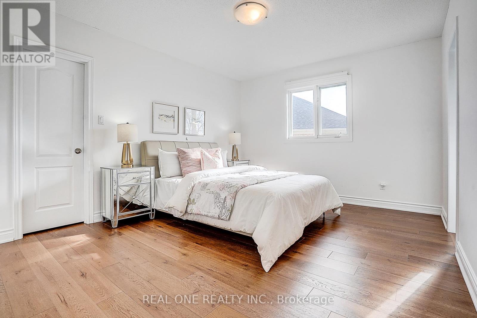 97 Springbrook Drive, Richmond Hill, Ontario  L4B 3P9 - Photo 30 - N12938328