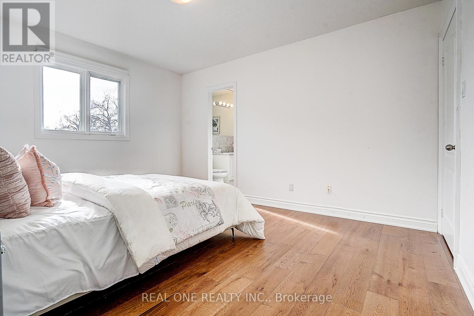 97 Springbrook Drive, Richmond Hill, Ontario  L4B 3P9 - Photo 31 - N12938328