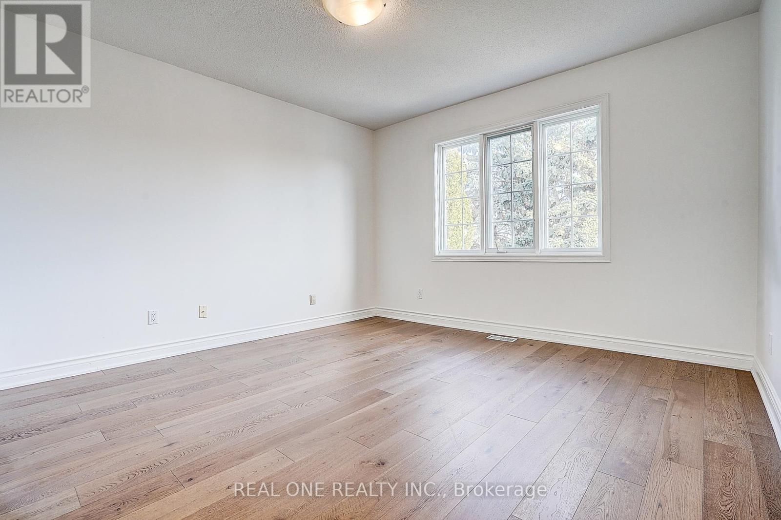 97 Springbrook Drive, Richmond Hill, Ontario  L4B 3P9 - Photo 36 - N12938328