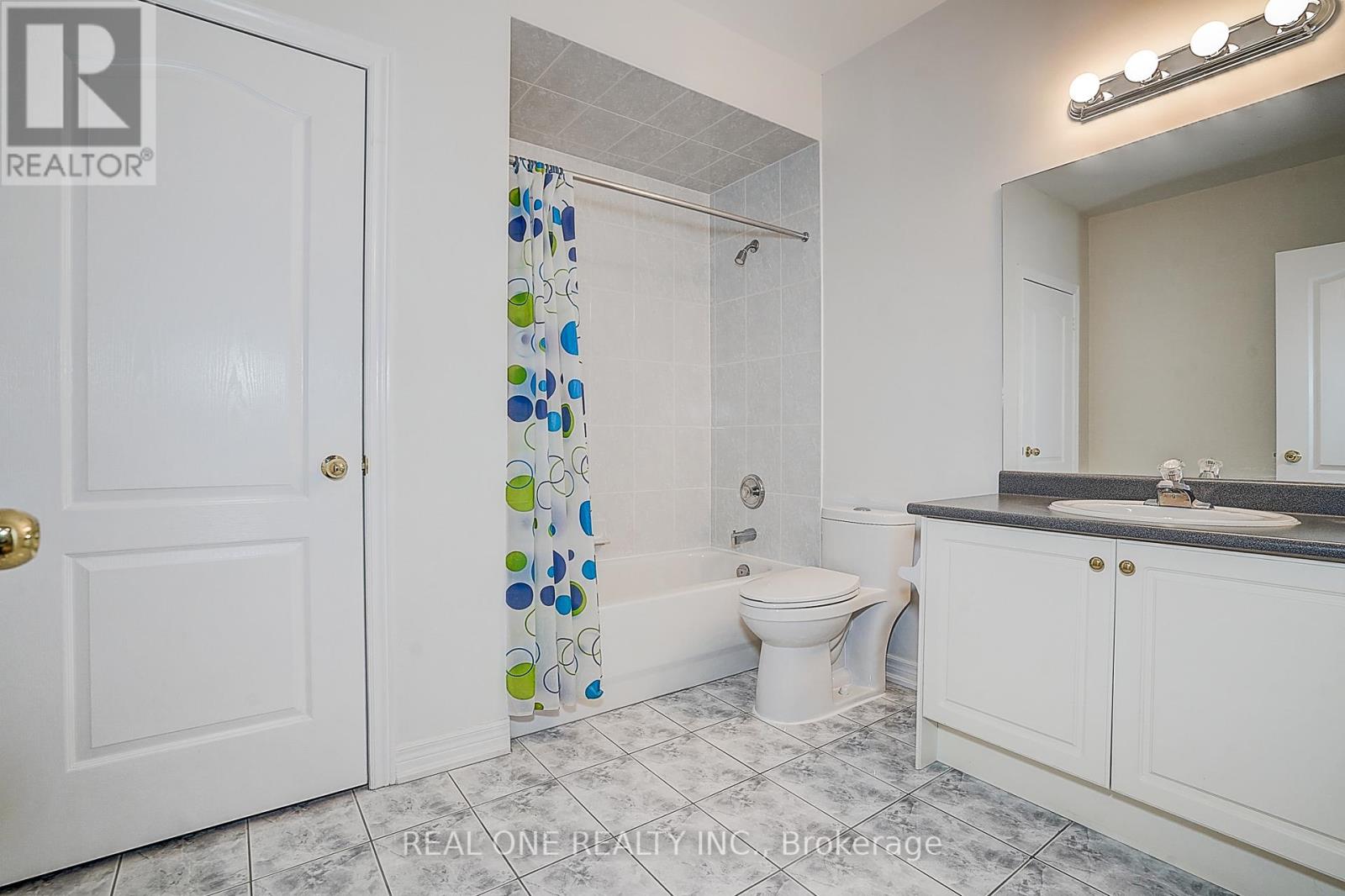 97 Springbrook Drive, Richmond Hill, Ontario  L4B 3P9 - Photo 41 - N12938328