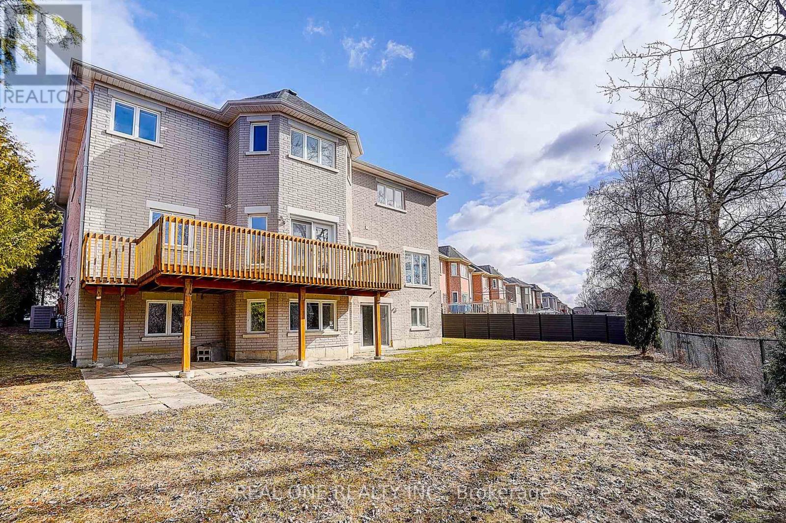 97 Springbrook Drive, Richmond Hill, Ontario  L4B 3P9 - Photo 43 - N12938328