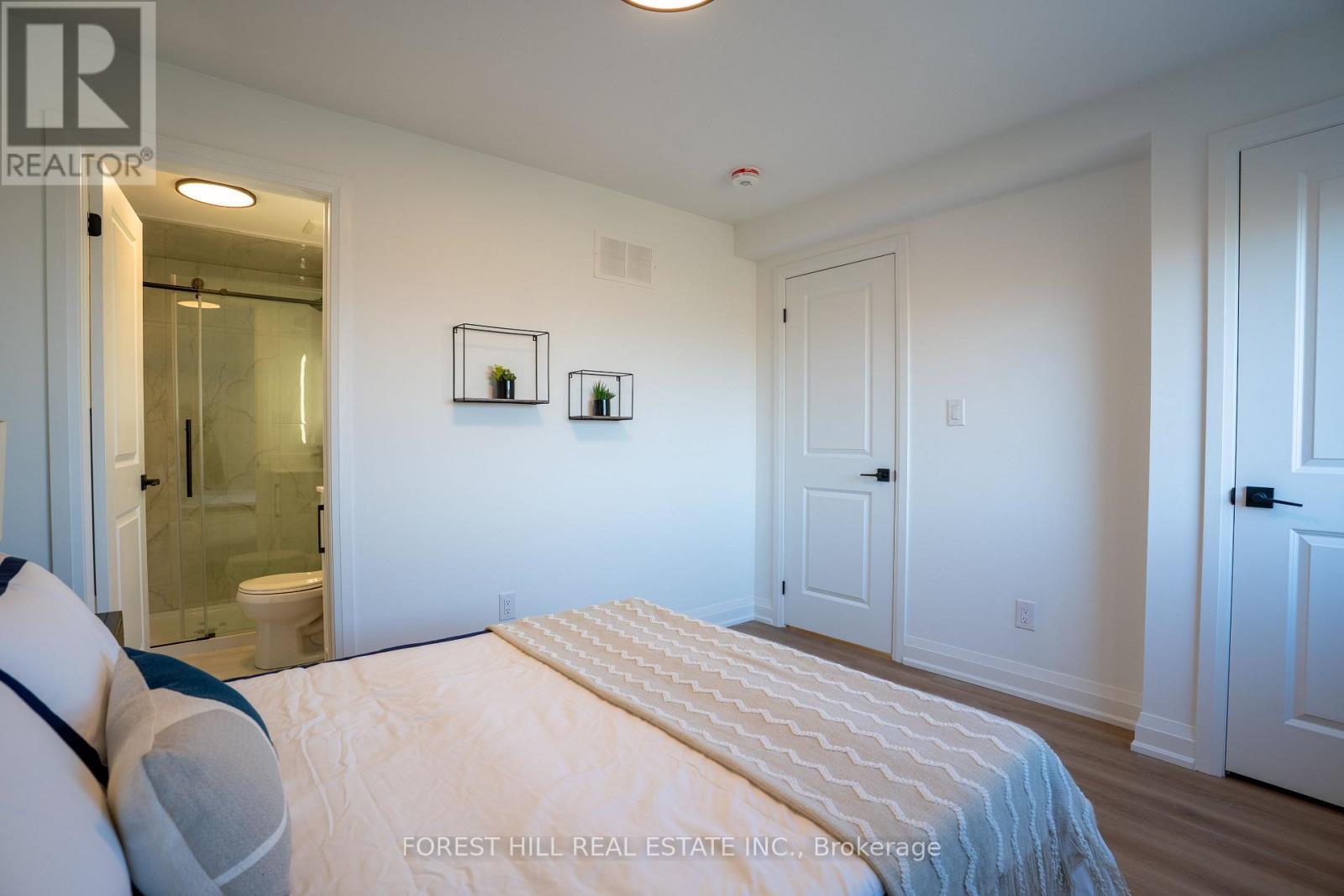 D - 279 Reiner Road, Toronto, Ontario  M3H 2M5 - Photo 23 - W12931136
