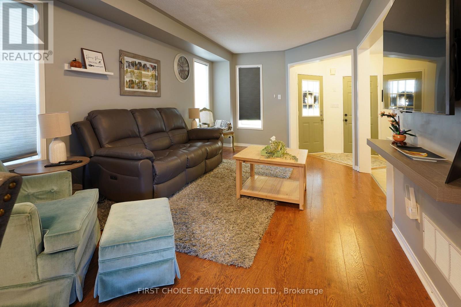 42 Gunning Crescent, New Tecumseth, Ontario  L0G 1W0 - Photo 5 - N12938340