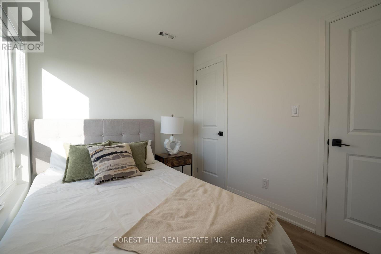D - 279 Reiner Road, Toronto, Ontario  M3H 2M5 - Photo 29 - W12931136