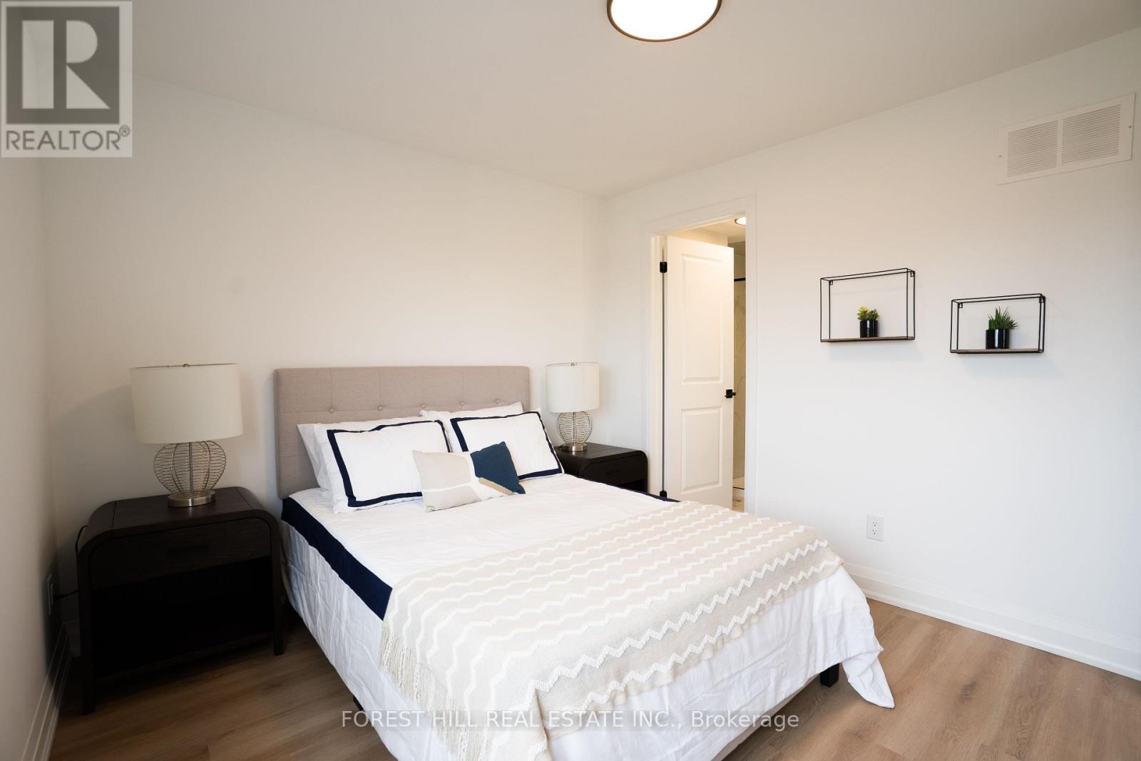 D - 279 Reiner Road, Toronto, Ontario  M3H 2M5 - Photo 32 - W12931136