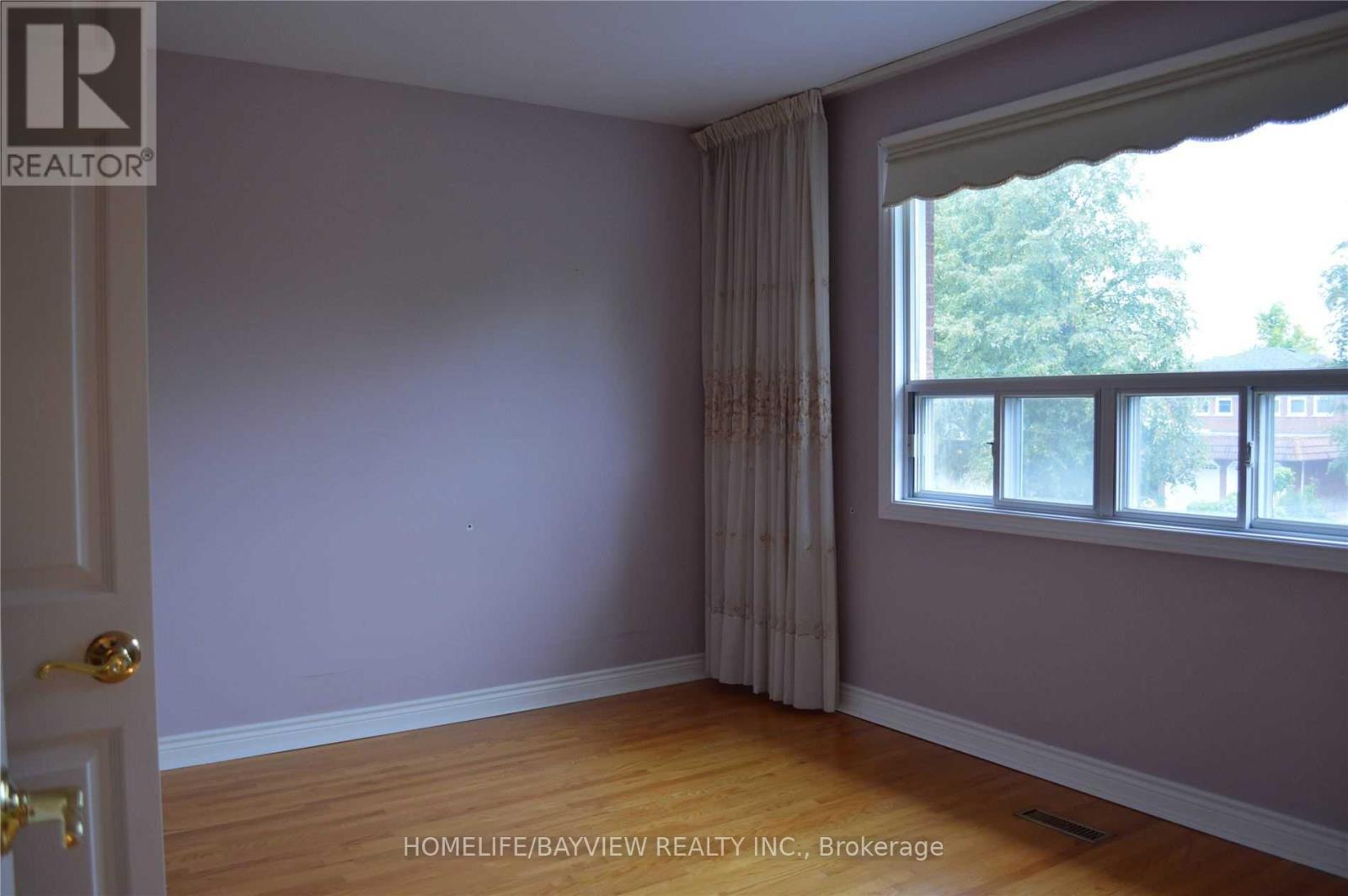 23 Arrowhead Drive, Vaughan, Ontario  L4L 4A4 - Photo 15 - N12938384