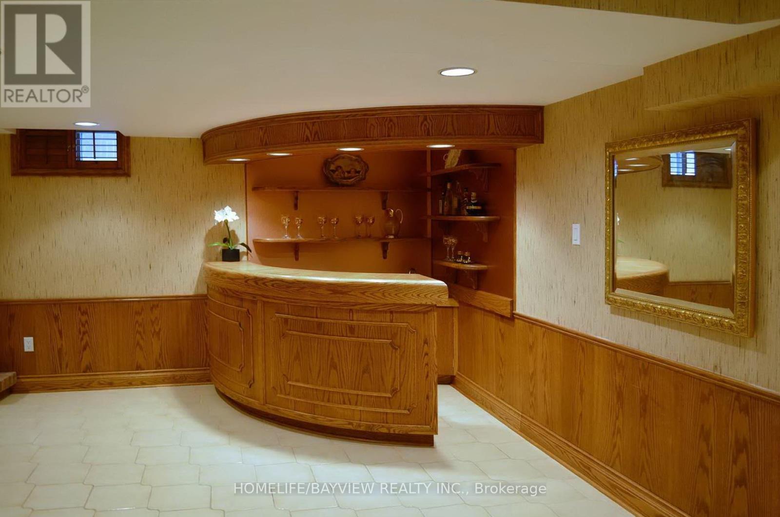 23 Arrowhead Drive, Vaughan, Ontario  L4L 4A4 - Photo 18 - N12938384