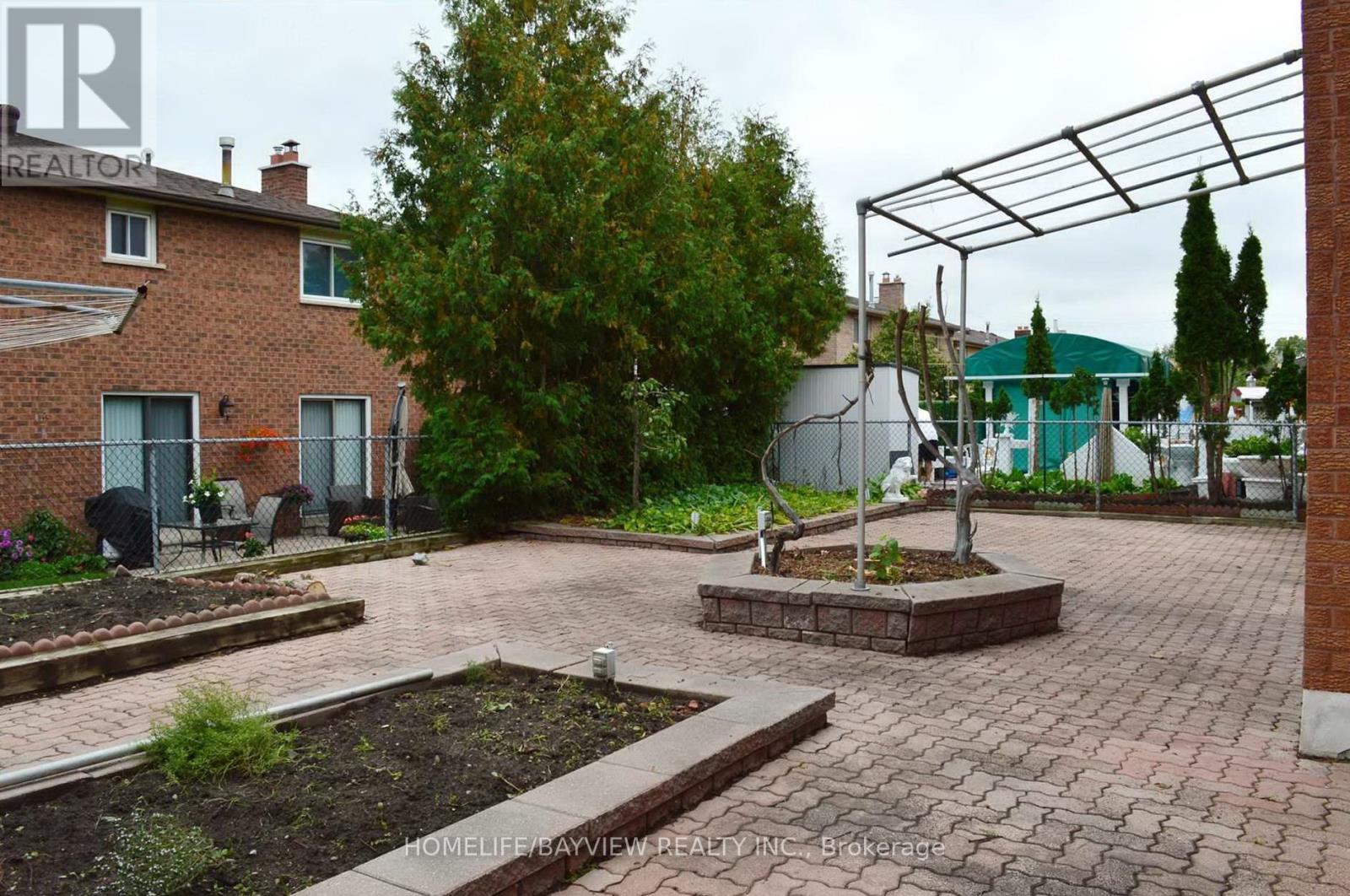 23 Arrowhead Drive, Vaughan, Ontario  L4L 4A4 - Photo 26 - N12938384