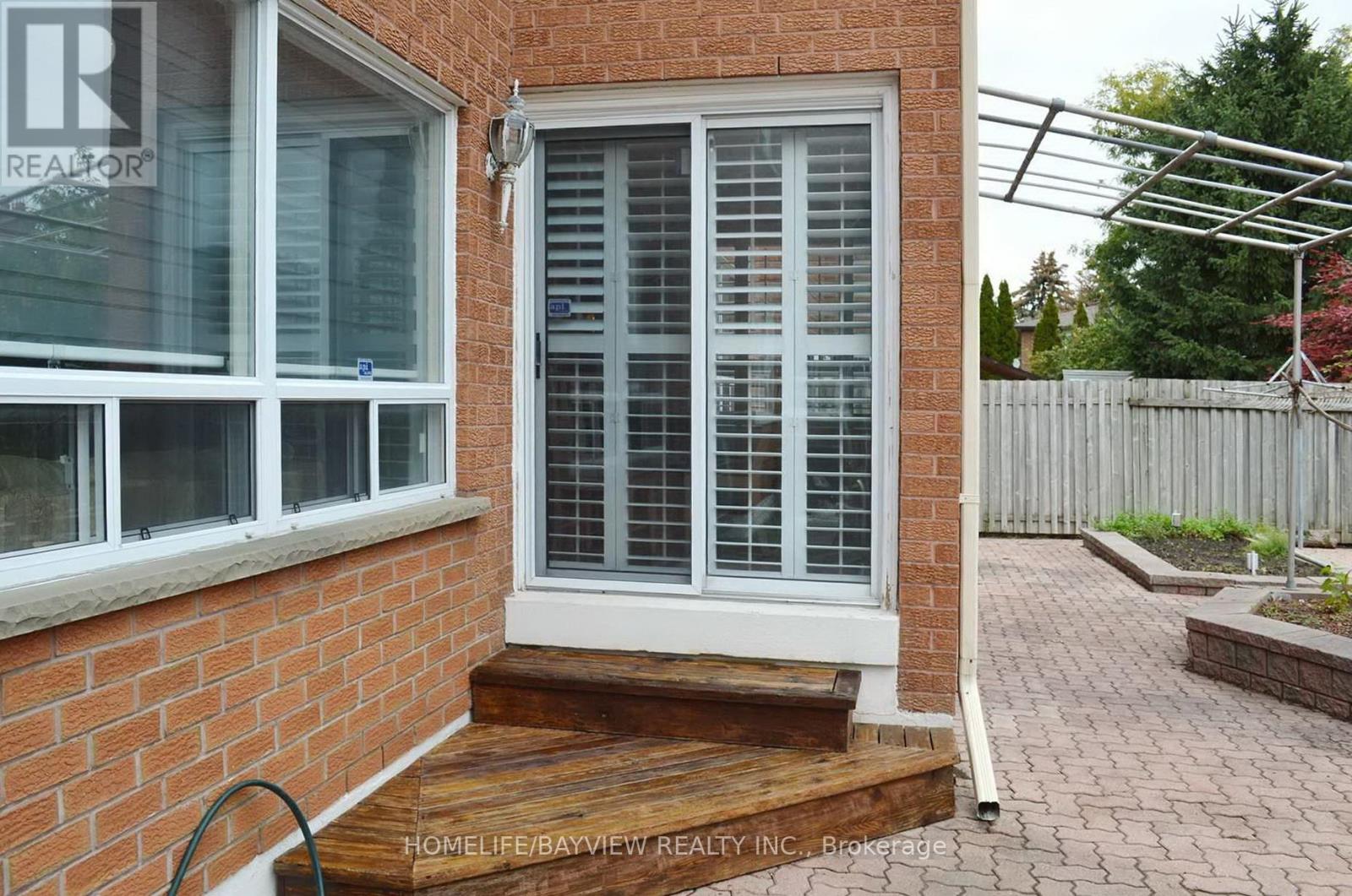 23 Arrowhead Drive, Vaughan, Ontario  L4L 4A4 - Photo 28 - N12938384