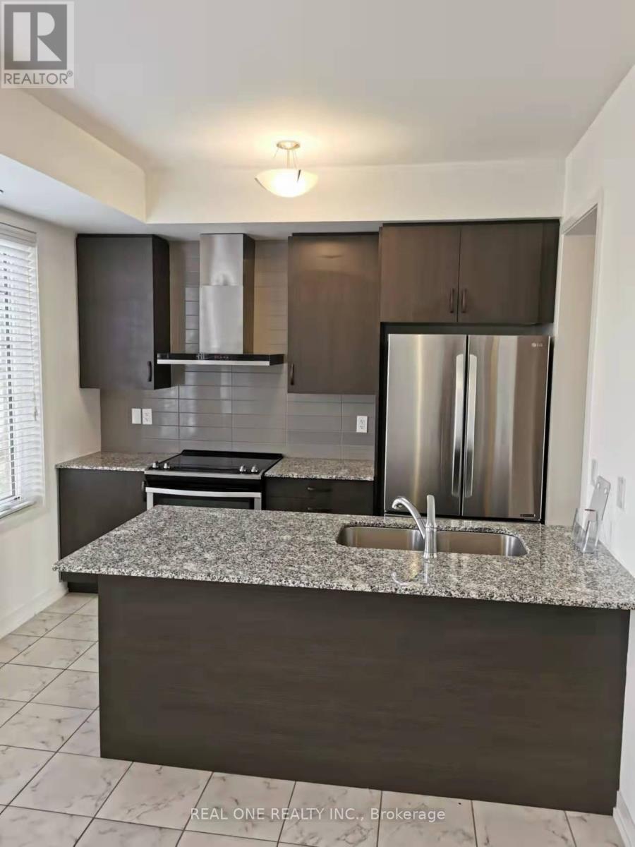 209 Harding Park Street, Newmarket, Ontario  L3Y 0E1 - Photo 10 - N12938400