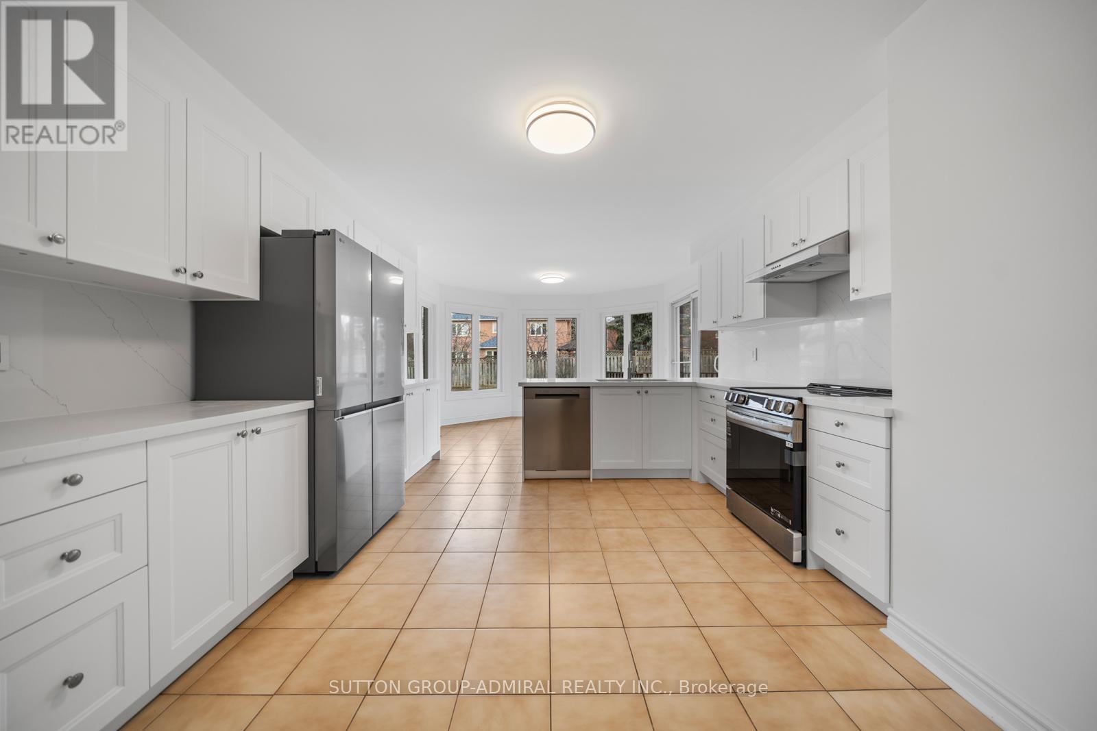 295 Fifth Avenue, Vaughan, Ontario  L4L 7A8 - Photo 11 - N12938404