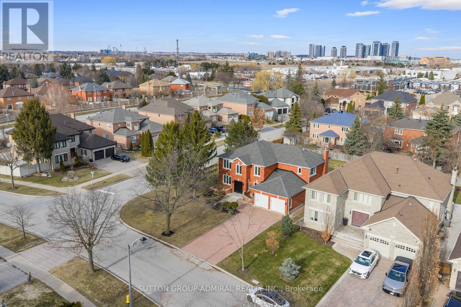 295 Fifth Avenue, Vaughan, Ontario  L4L 7A8 - Photo 45 - N12938404