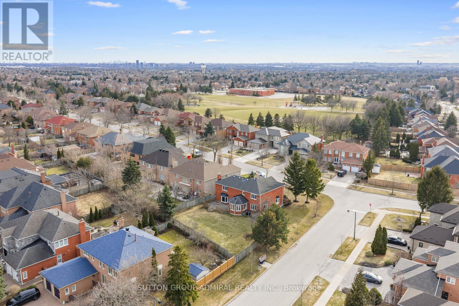 295 Fifth Avenue, Vaughan, Ontario  L4L 7A8 - Photo 46 - N12938404