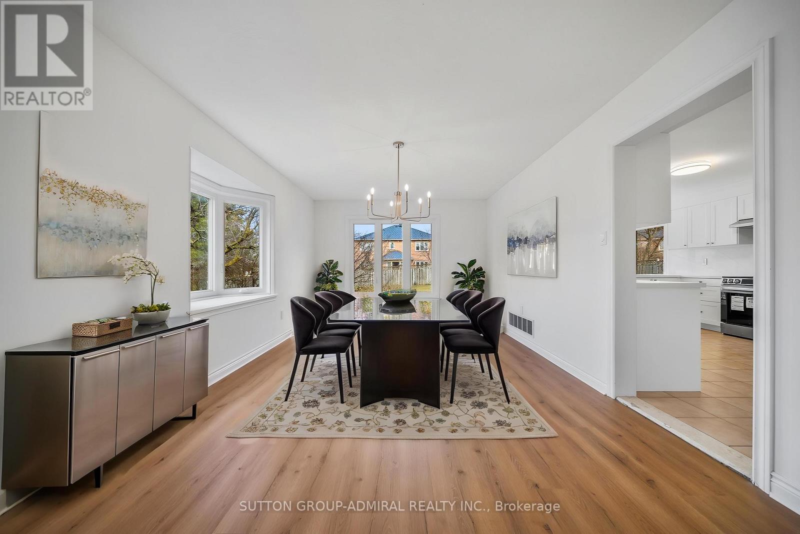 295 Fifth Avenue, Vaughan, Ontario  L4L 7A8 - Photo 9 - N12938404