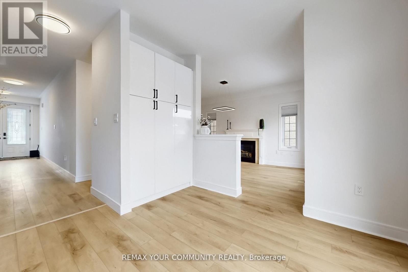 25 Bache Avenue, Georgina, Ontario  L4P 0C7 - Photo 14 - N12938432