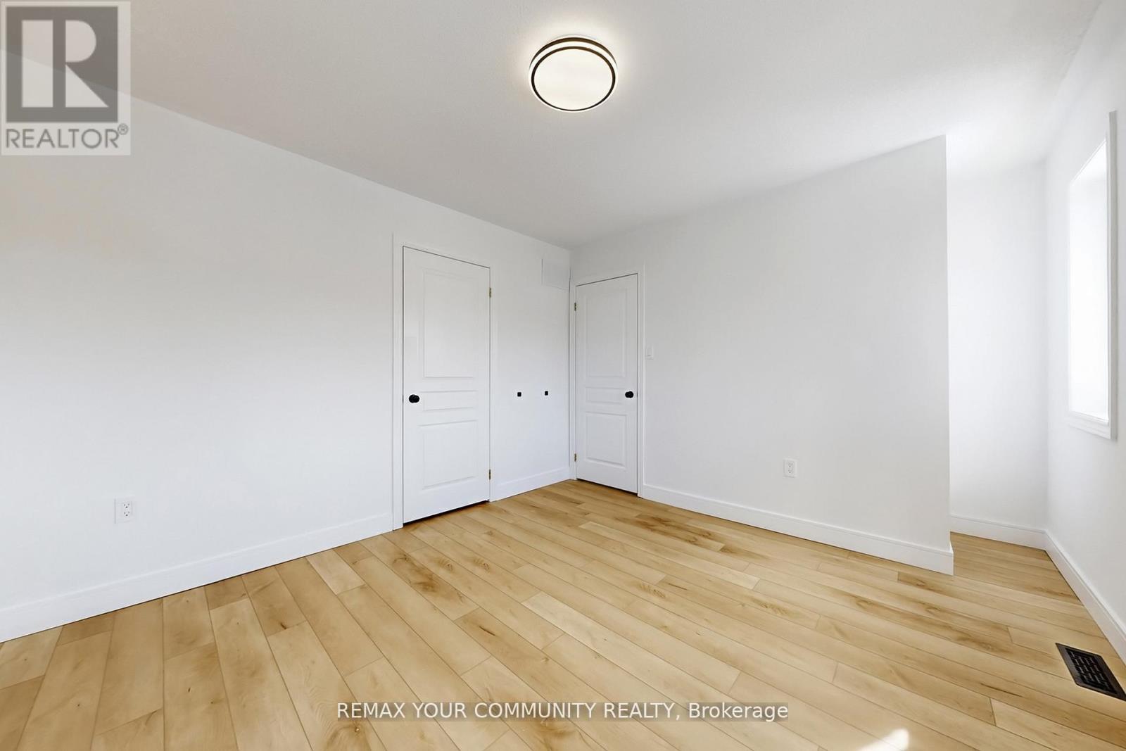 25 Bache Avenue, Georgina, Ontario  L4P 0C7 - Photo 32 - N12938432