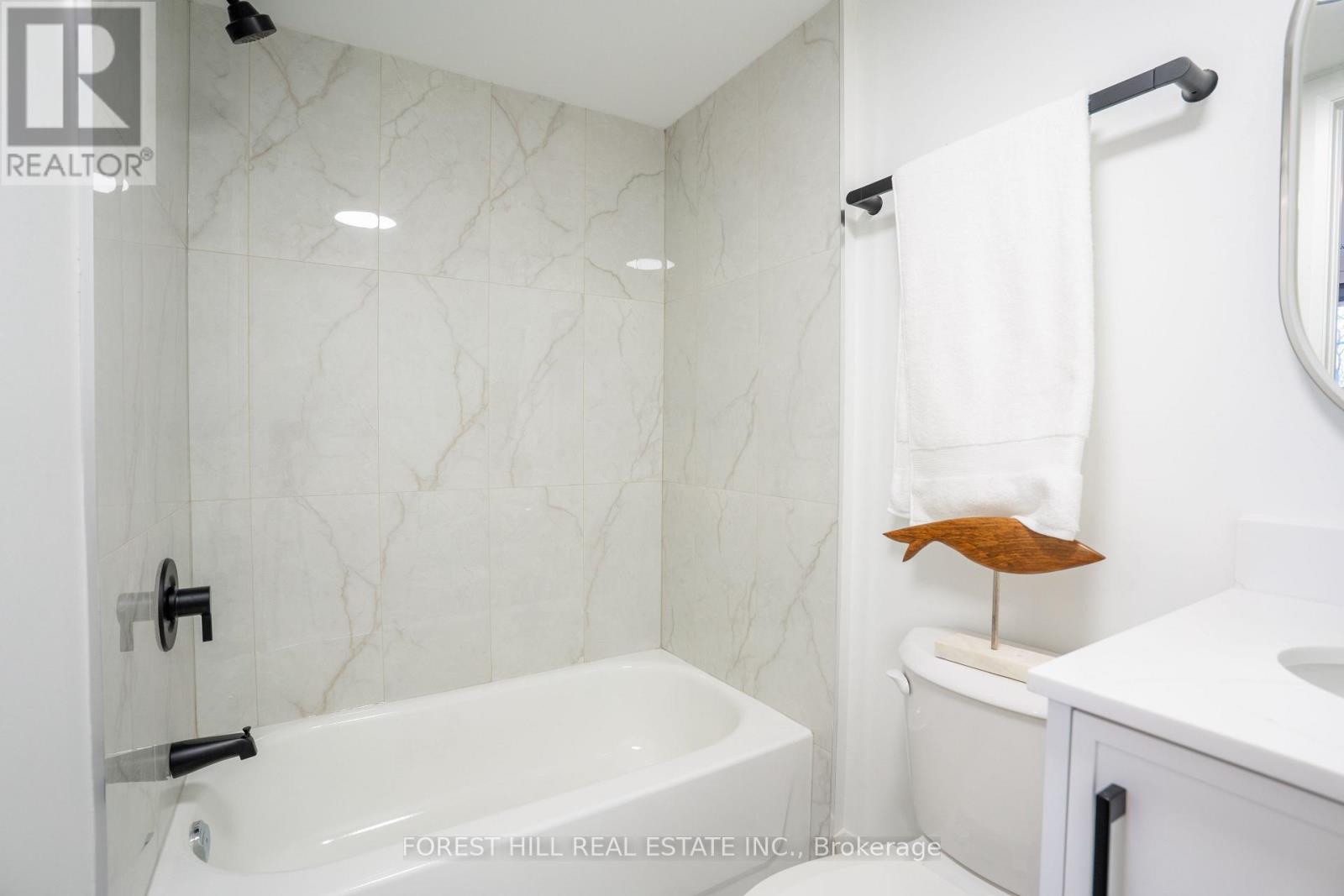 D - 279 Reiner Road, Toronto, Ontario  M3H 2M5 - Photo 8 - W12931136