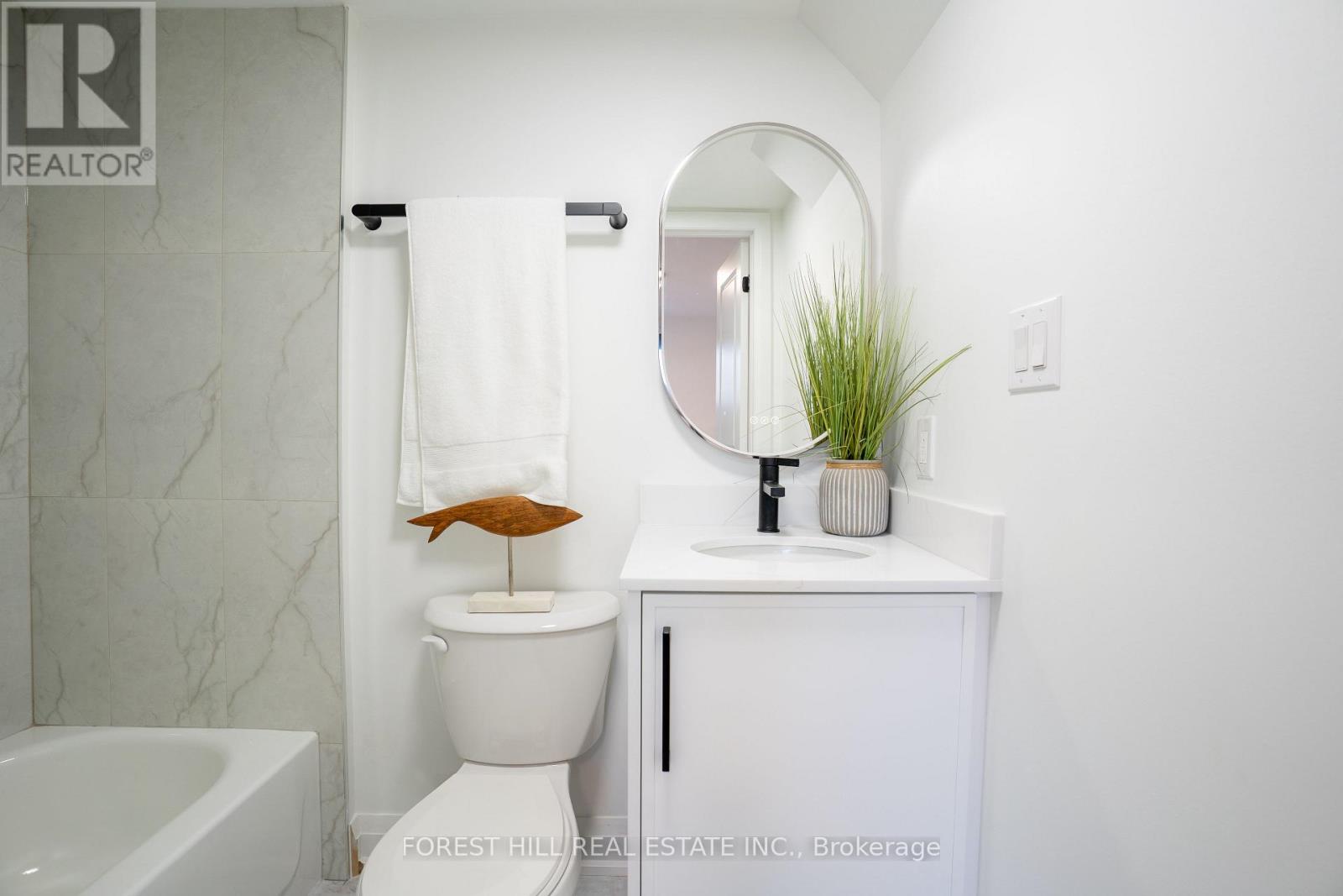 D - 279 Reiner Road, Toronto, Ontario  M3H 2M5 - Photo 7 - W12931136