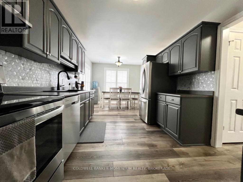 3933 Vineyard Crescent, Lincoln, Ontario  L0R 2C0 - Photo 12 - X12938378