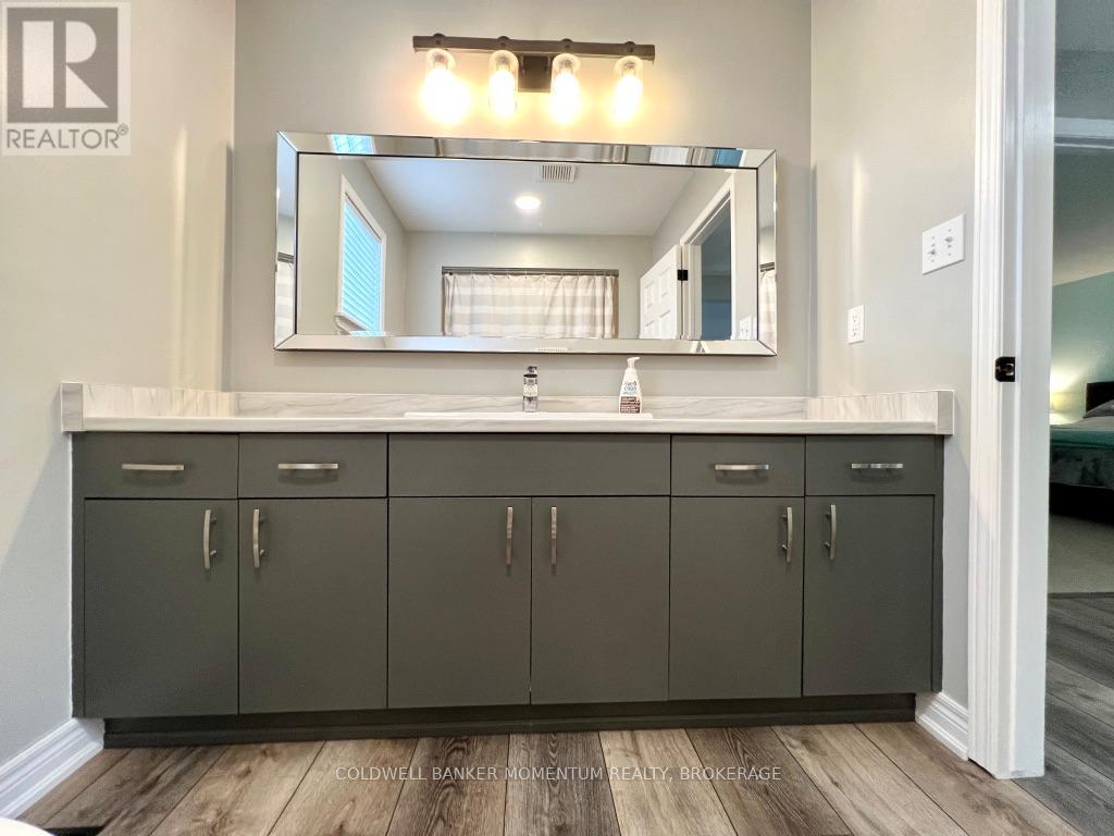 3933 Vineyard Crescent, Lincoln, Ontario  L0R 2C0 - Photo 18 - X12938378