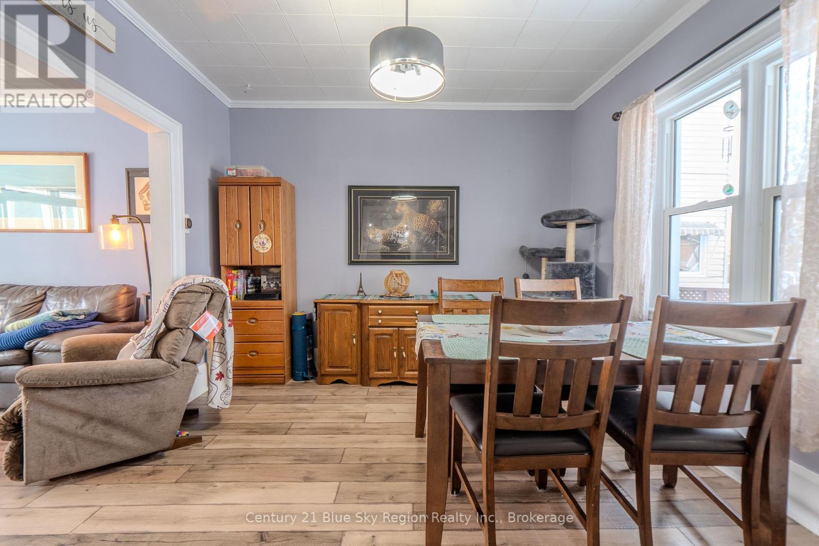 127 Fifth Avenue E, North Bay, Ontario  P1B 1N5 - Photo 11 - X12938348