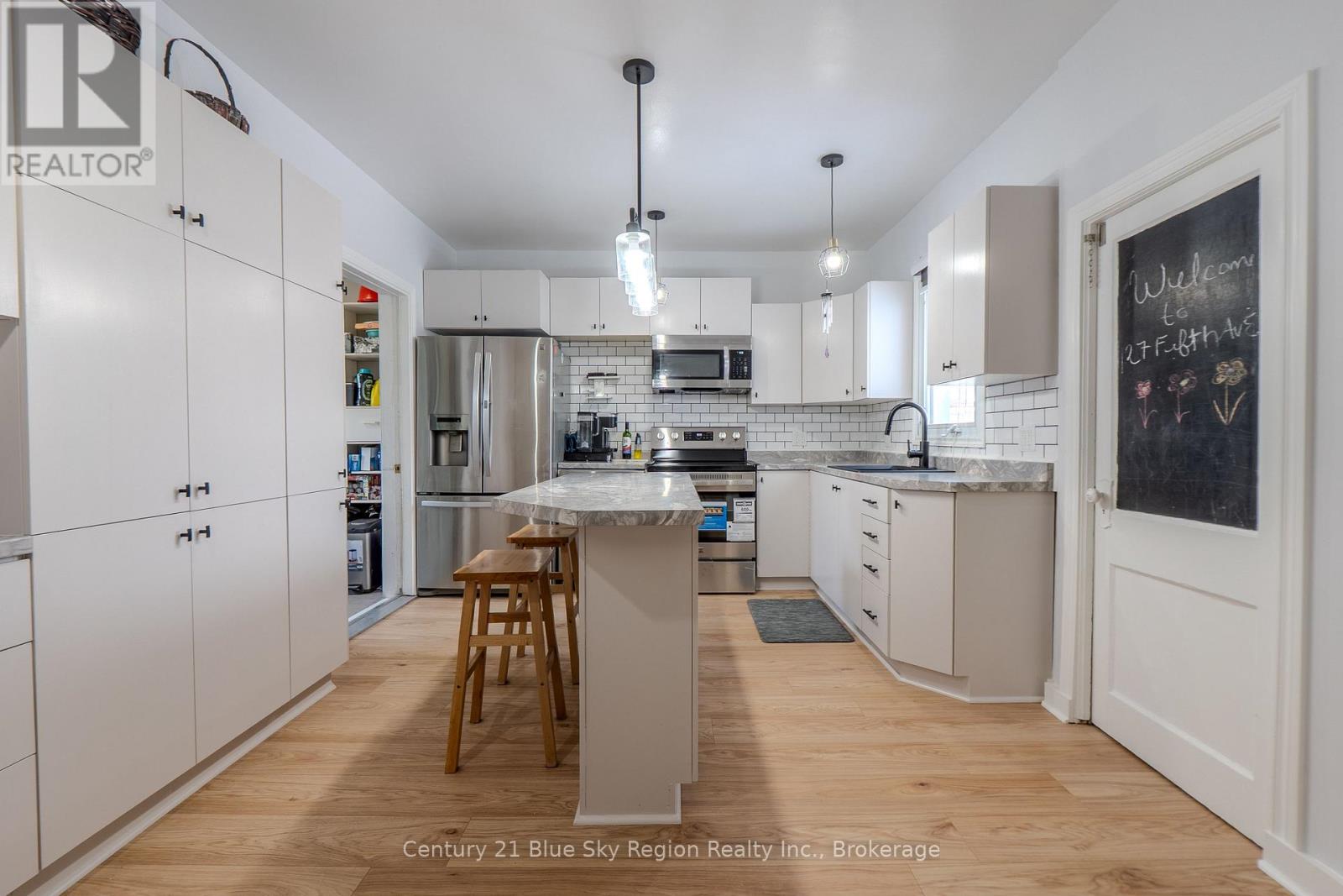 127 Fifth Avenue E, North Bay, Ontario  P1B 1N5 - Photo 14 - X12938348