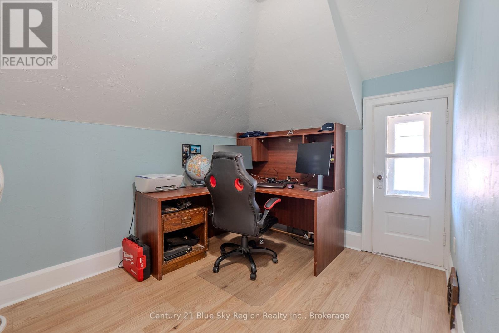 127 Fifth Avenue E, North Bay, Ontario  P1B 1N5 - Photo 21 - X12938348