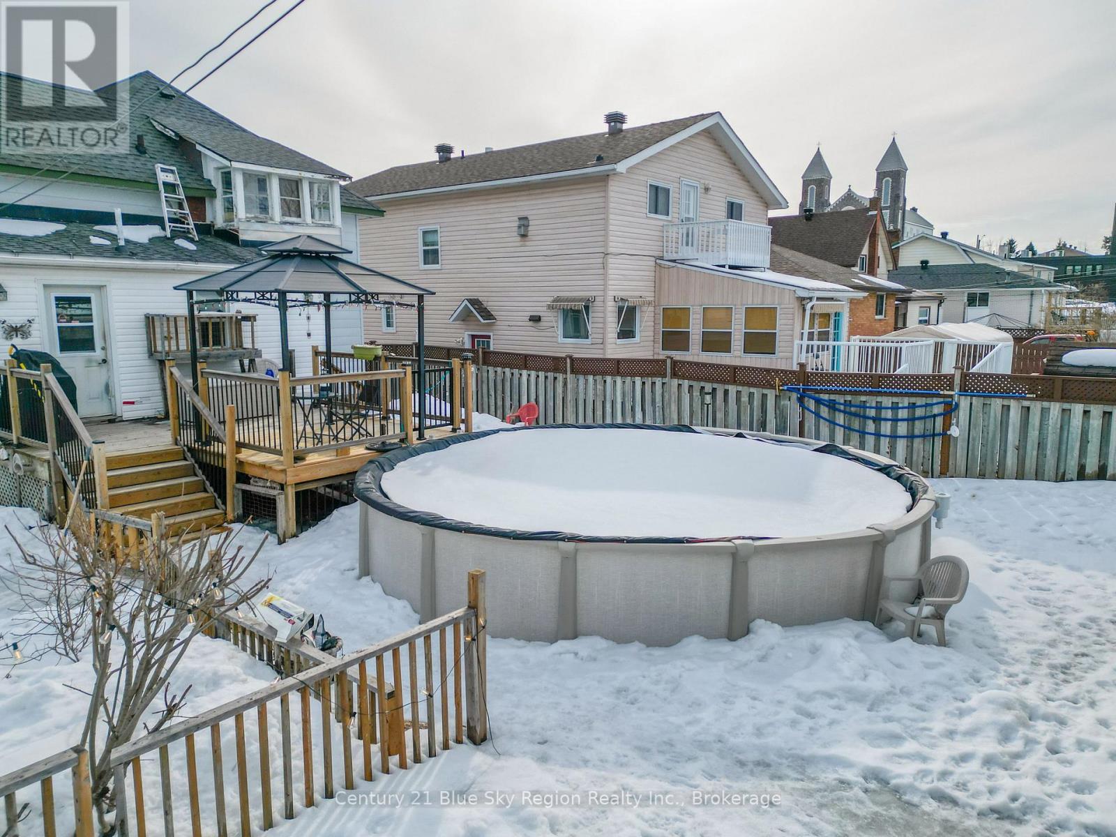 127 Fifth Avenue E, North Bay, Ontario  P1B 1N5 - Photo 34 - X12938348